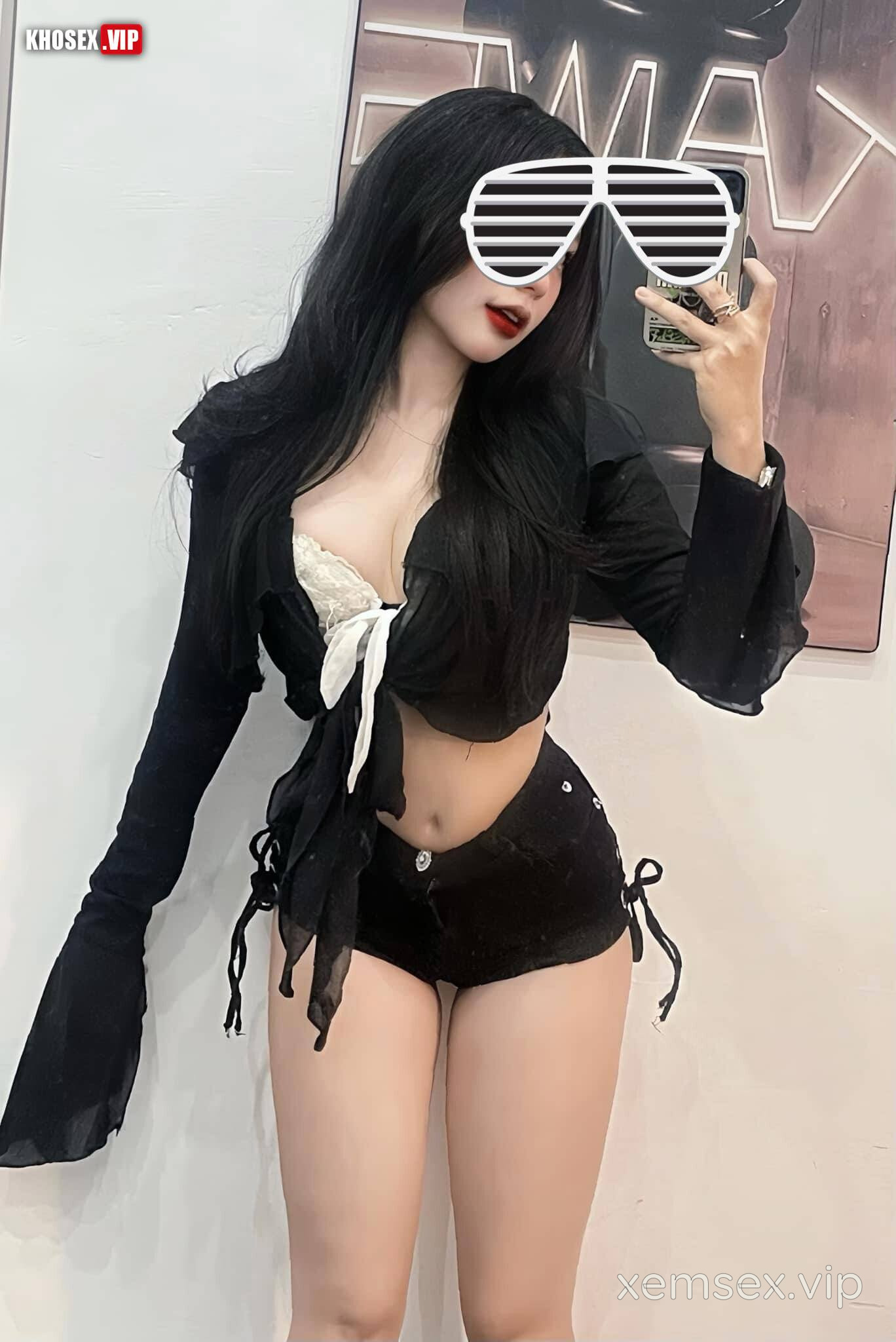 tron-bo-lo-clip-sex-dang-thi-bang-tam-2k2-gai-xinh-dai-hoc-thuong-mai-khau-dam-cuc-nung-full-clip-pic-hinh-26